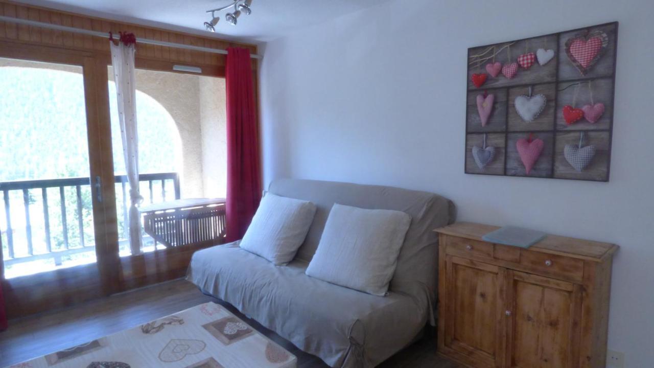 Queyras Apartment Сейяк Екстериор снимка