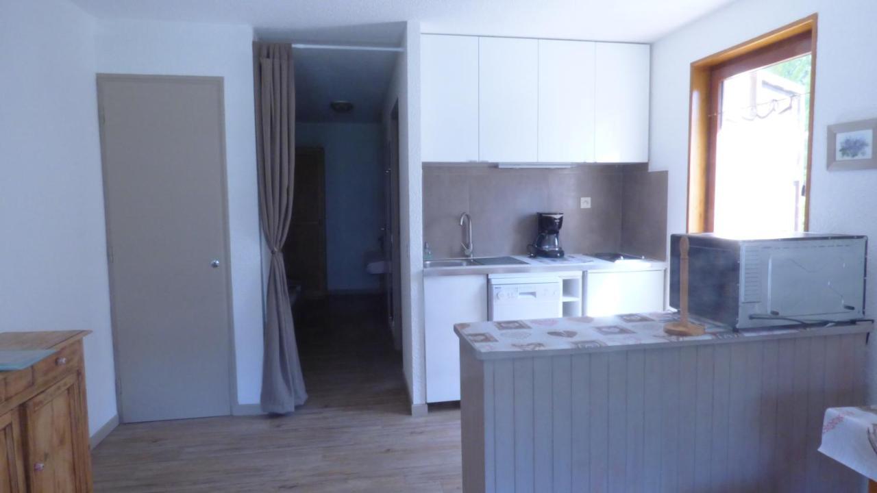 Queyras Apartment Сейяк Екстериор снимка